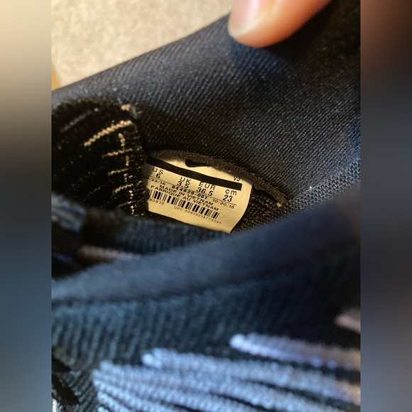 Women’s Nile Shoes Size 6US - Picture 5 of 5